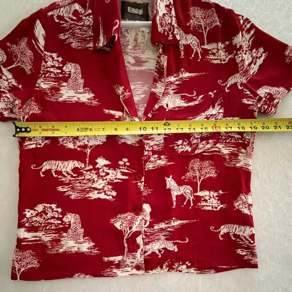 Reformation Md Red Safari Toile Animal Print Short Sleeve Button Down Blouse Top